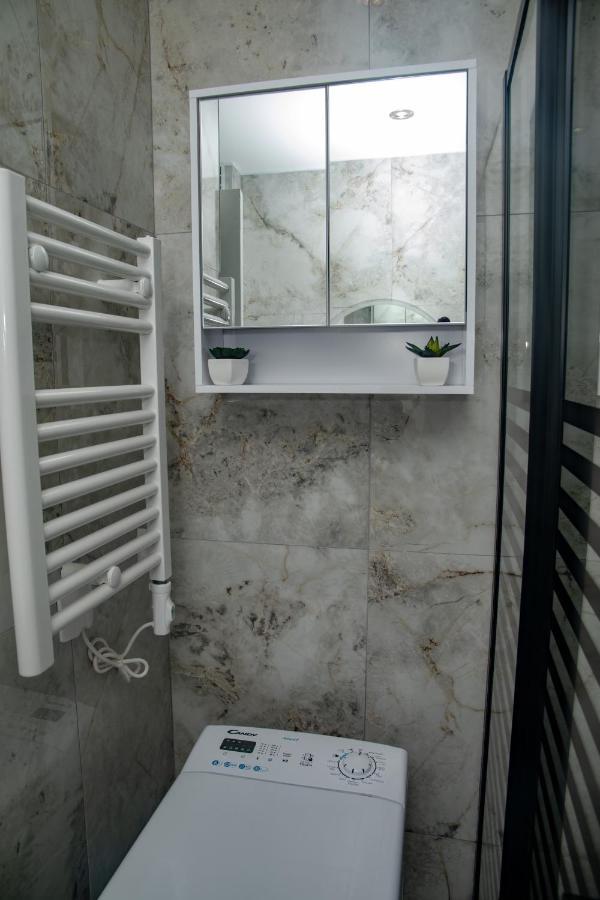 Paris' Premium Romantic Studio Luaran gambar