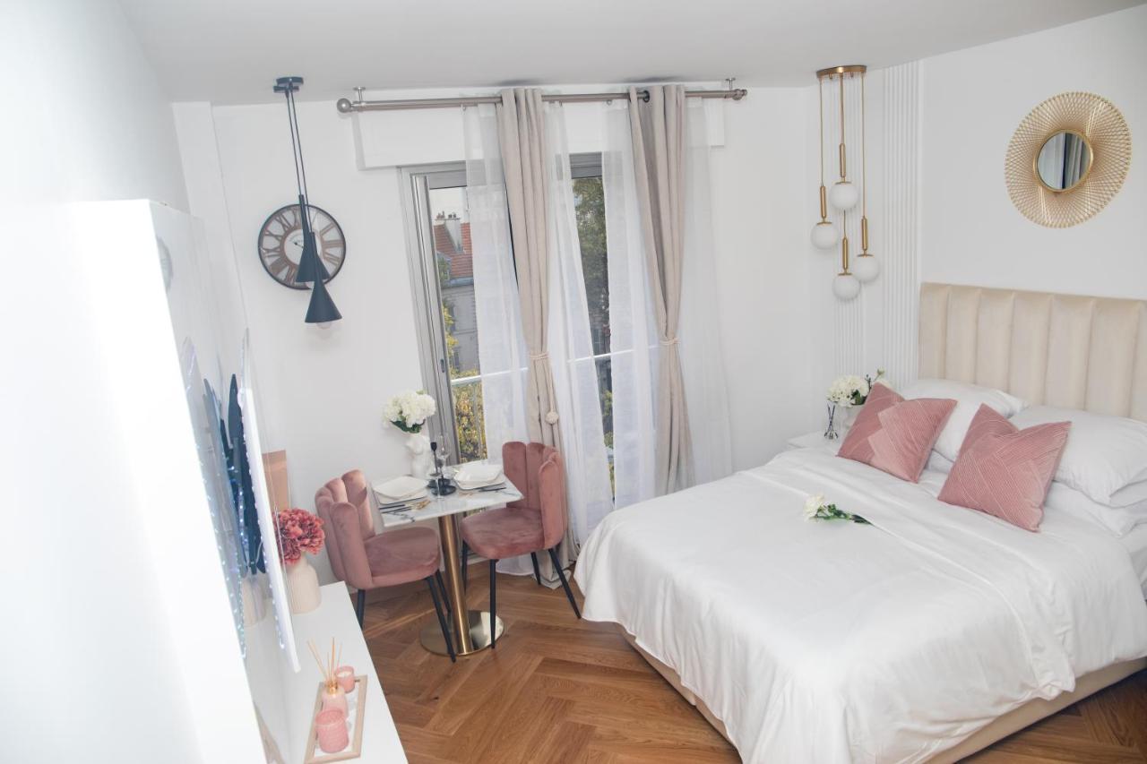 Paris' Premium Romantic Studio Luaran gambar